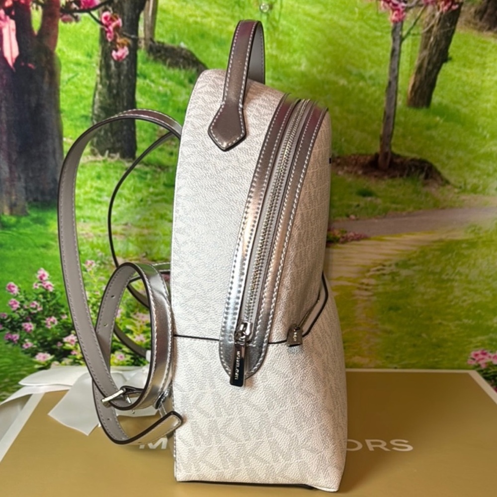 Michael Kors White Monogram Backpack Dome-Shaped Design NWT ( No Box ) Sheila - Picture 8 of 17